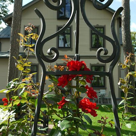 Apartments Livia Jūrkalne エクステリア 写真