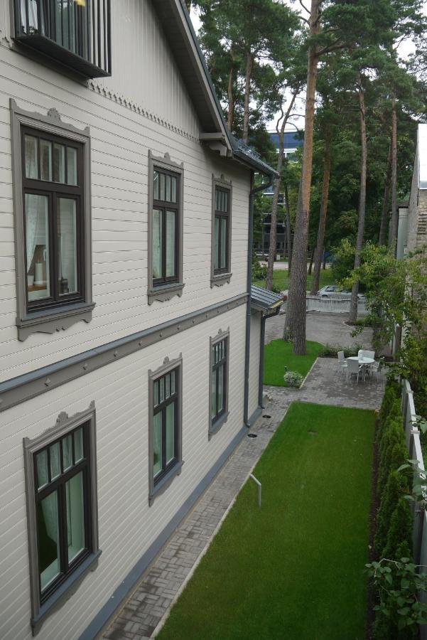 Apartments Livia Jūrkalne エクステリア 写真